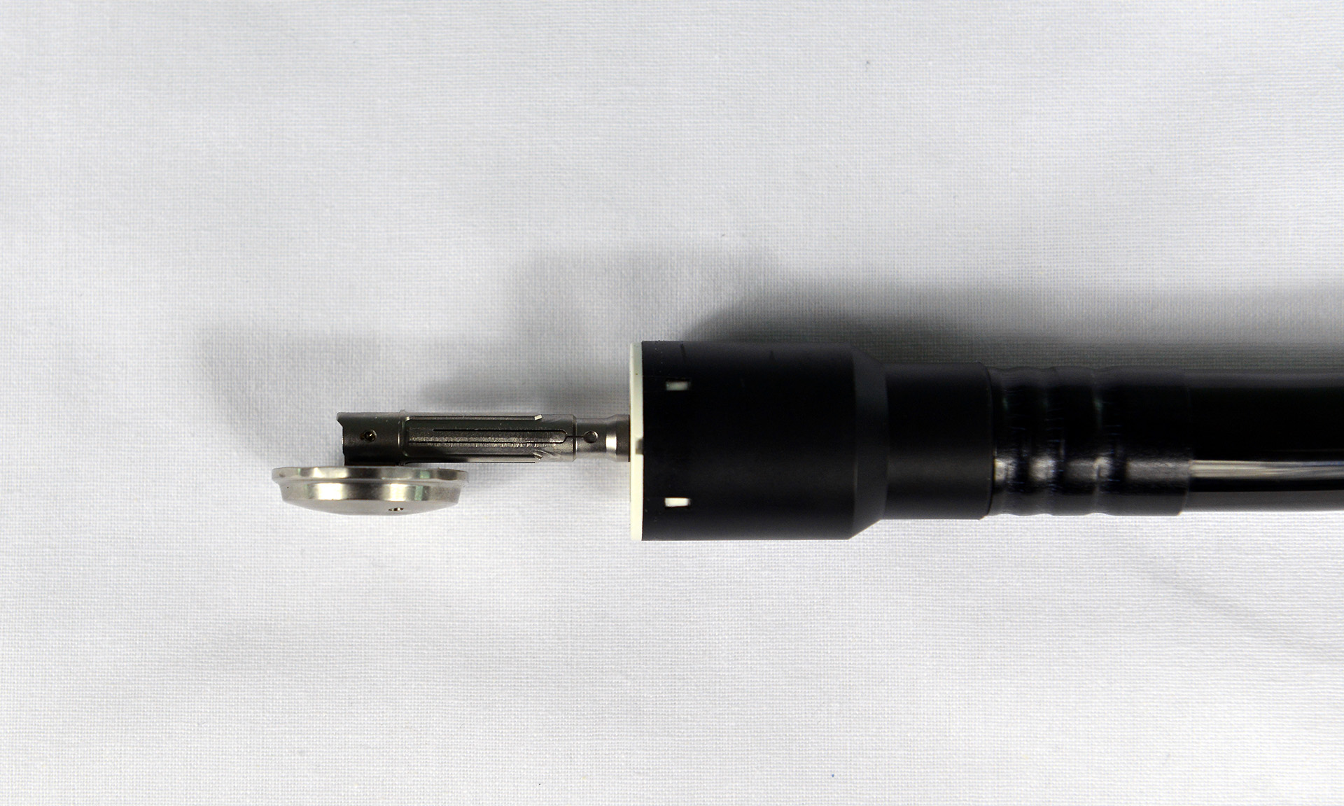 一次性弹跳帽管形吻合器